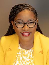 Lourdes Puig's Instagram, Twitter & Facebook