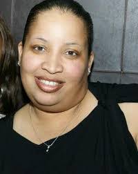 Sandra Hollis's Instagram, Twitter & Facebook