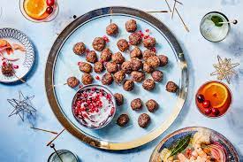 To make amazing hors d'oeuvres, you don't need to spend a copious amount of time in the kitchen. Our 54 Best Hot Appetizer And Hors D Oeuvre Recipes Epicurious