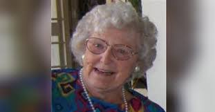 Lorraine Browning's Instagram, Twitter & Facebook