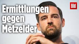 2 minutes public prosecutor's office brings charges against christoph metzelder christoph metzelder has been charged by the düsseldorf public prosecutor. Anwalte Von Christoph Metzelder Wollen Maulkorb Fur Den Nrw Landtag Youtube