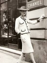 Per 16 anni abiti per 15 anni abiti anni 50 asos abiti da sposa anni 1930 donna anni 30 abiti abiti anni 50 a roma modelli abiti anni 40 abiti anni 50 pantaloni cartamodelli abiti anni 20 abiti da sposa anni 80 foto abiti damigella 16 anni negozi abiti anni 50 abiti italia anni 60 abiti cerimonia ragazza. Tailleur Da Cerimonia Scegliere Il Modello Giusto Musani Couture