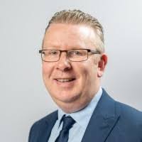 Katherine Chadbourne's Instagram, Twitter & Facebook