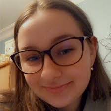 Laura Amodeo's Instagram, Twitter & Facebook