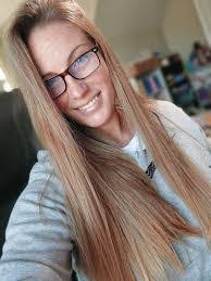 Erin Schubert's Instagram, Twitter & Facebook