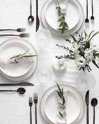 Maybe you would like to learn more about one of these? Seven Table Setting Ideas We Re Loving For A Holiday Dinner The Savvy Heart Minimal Table Setting Modern Table Setting Dinner Table Setting