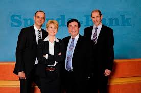 Welcome to h&m, your shopping destination for fashion online. Erste Frau Im Vorstand Der Sparda Bank Hamburg Eg Vorstands Team Um Zwei Mitglieder Presseportal