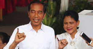 Joko widodo (born 21 june 1961 in surakarta, indonesia), better known by his nickname jokowi, is an indonesian politician and the current president of indonesia. Indonesia S President Joko Widodo Looks Set For Second Term