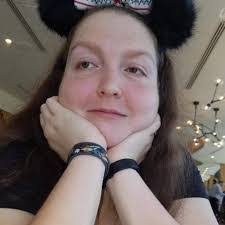 Kristen Strickland's Instagram, Twitter & Facebook