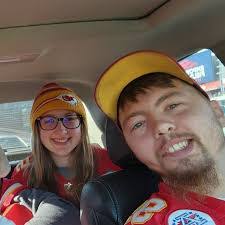 Erin Fender's Instagram, Twitter & Facebook