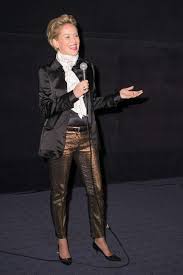 거장 제임스 카메론은 15년 전 전세계 영화 팬들을 매료시킨 잭(레오나르도 디카프리오)과 로즈(케이트 윈슬렛)의 모습은 전세계 영화. ìƒ¤ë¡ ìŠ¤í†¤ ì´í‹€ì „ ê³µì‹ì„ìƒ ë„¤ëª¨íŒ