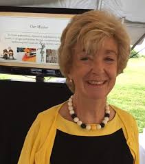 Long-Time Members Come Out for Board Benefit