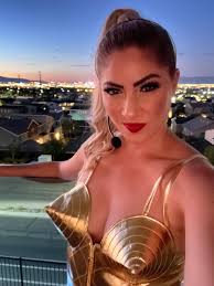 Couple's Halloween costume ideas 🤣🔥🔥🔥