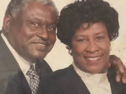 Mrs. Augusta Edwards Thomas's Memorial Website