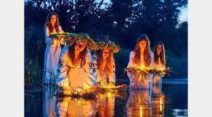 Иван купала — и иван купало (и и к прописные), ивана купалы (купала), мн. Ivana Kupala 2020 Istoriya Svyata Tradiciyi Ta Zaboroni U Cej Den Visokij Zamok