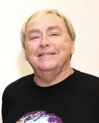 Christopher Renshaw's Instagram, Twitter & Facebook