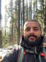 In a candid chat with Cyrus Broacha, Fardeen Khan opened up about his past  struggle with alcohol and how he overcame it with his determination to be a  better parent.