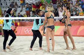 Monteremal elliot découvrez le profil d'eliott monteremal, joueur de golf français, qui a rejoint rogers state university au fall 2020 en sport études. La Question Qui Tue Le Beach Volley Pourquoi En Bikini Women Sports