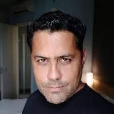 Jason Sander's Instagram, Twitter & Facebook