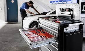 Werkstattwagen Fur Die Auto Werkstatt Lista Ag Betriebseinrichtungen Abschliessbar Ausfuhrungen Bestuckt Kfz Werkstatt Modelle Robust Rollwagen Schubladen Stabil Werkstatt Werkstatteinrichtung Werkstattwagen Werkzeug Werkzeugwagen
