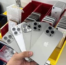 Pallet offer for retailers ITEM-Brand new iPhone 15 pro max 256GB Mixed  colors Bulk pallets available MOQ-5pcs Available in stock at wholesale  prices Inbox me on messenger to deal