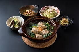 A combination of low calorie foods, no added sugar or fats, and small portions, promotes healthy weight and may even aid in weight loss. Healthy Japanese Food What You Need To Know Question Japan