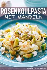 Schnelle Pasta Mit Rosenkohl Mandeln Ricotta Emmikochteinfach Rezept Rosenkohl Rezept Vegetarisch Rosenkohl Pasta Rezepte Schnell