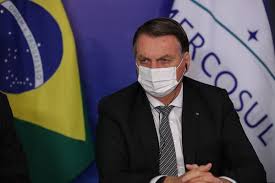 O presidente jair bolsonaro questionou os possíveis efeitos colaterais das vacinas contra o coronavírus, tomando. Bolsonaro Vou Tomar Por Ultimo Tem Muita Gente Apavorada Aguardando A Vacina A Gazeta