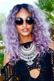 10 Stunning Hair Colors For Darker Skin Tones In 2020 Hair Color For Dark Skin Holographic Hair Hair Color Pastel