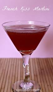 French Kiss Martini Confessions Of A Cooking Diva Recipe Valentine Drinks Cocktail Drinks Recipes Martinis Drinks
