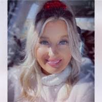 Bobbie Goldsmith's Instagram, Twitter & Facebook