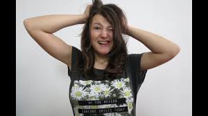 Verschließen sie den behälter gut und lassen die mischung mindestens 1. Haarkur Selber Machen Trockene Haare Ohne Ei Youtube