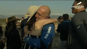 Jun 07, 2021 · jeff bezos will be flying to space on the first crewed flight of the new shepard, the rocket ship made by his space company, blue origin. Qvzda0kwch1tnm