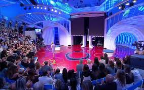 La quinta puntata di sabato scorso, grazie allo storico incontro tra maria, luciana littizzetto e barbara d'urso ha raggiunto picchi d'ascolto che il programma non vedeva dal 2009 surclassando ancora una volta milly. Come Partecipare Come Pubblico A C E Posta Per Te 2020 Guide Online It