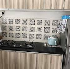 Ia adalah popular kerana banyak sebab, antara lain, pastikan untuk menyerlahkan daya tarikan rupa, ketahanan dan kekuatan, yang membina penamat ke pangkat salah satu bahan lantai utama untuk dapur. Diy Dapur Tampal Dekat Jubin Terus Nak Like Semata Mata Facebook