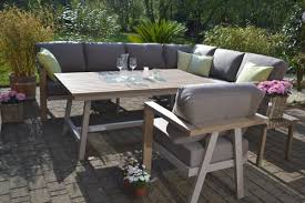 Ecklounge Plus 1 Sessel Mit Sitz Und Ruckenpolstern Und 1 Grosser Esstisch In Naturlich Wirkender Holzoptik Zeitl Gartenmobel Sets Sessel Outdoor Dekorationen