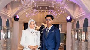 It is also near tourist destinations such as batu caves and the national zoo. Lancar Butik Tudung Mewah Rm2 5 Juta Pengasas Akhirnya Serah Perniagaan Pada Anak Gempak