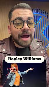 Hoy en La X celebramos los 34 años de Hayley Williams, Vocalista de  @paramoreofficial 🎸 @Alejandro Gari Nos cuenta algunos datos de la artista  🥳