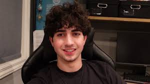 What Zach Yadegari's College Rejections Reveal About Meritocracy