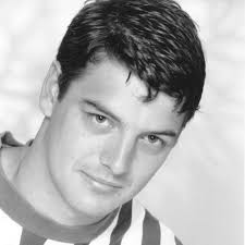 hi didn't see u there