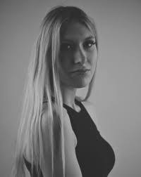 Aimee Pollock's Instagram, Twitter & Facebook