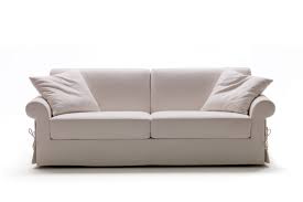 Tuxedo shape with slightly flared and rolled arms, straight back, loose seat and back cushions (3 and 2), pleated skirt. Richard Klassisches Sofa Aus Stoff