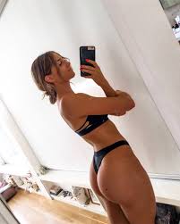 Lily Bowman Porn Pic - EPORNER