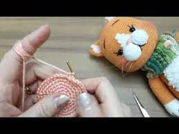 amigurumi oyuncak panosundaki pin