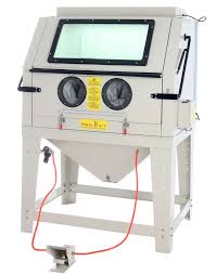 The best kinds of air compressors to have for sandblasting are higher cfm models. Sand Blasting Cabinet 990 Litres Incl Accessoires With Extraction Device Sbc990aj 01650 Pro Lift Montagetechnik