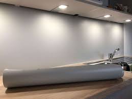 Farbige Wandschutzfolie 100 Farben Matt Oder Glanzend Ablosbar In 2020 Wandschutzfolie Folie Wand