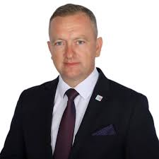 Na pytania zawarte w naszej ankiecie odpowiedział trener cracovii, jacek zieliński. Jacek Zielinski Jacek Zielinski Updated Their Cover Photo