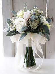 Check spelling or type a new query. Natural Colored Clutch Bouquet With Cream And Pink Roses Wedding Bouquet Clutch In 2020 Simple Wedding Bouquets Flower Bouquet Wedding White Wedding Bouquets
