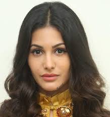 Amyra dastur is a fitness enthusiast. Amyra Dastur Movies Photos And Other Details Clapnumber
