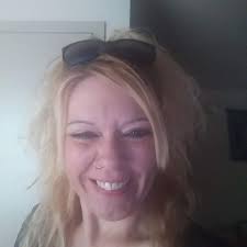 Laurel Yanovich (@lyanovichsimons) • Facebook